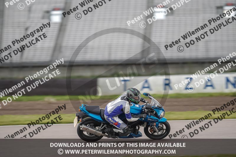 Rockingham no limits trackday;enduro digital images;event digital images;eventdigitalimages;no limits trackdays;peter wileman photography;racing digital images;rockingham raceway northamptonshire;rockingham trackday photographs;trackday digital images;trackday photos